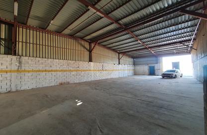 Warehouse - Studio - 2 for rent in Wadi AL AIN 1 - Al Noud - Al Ain