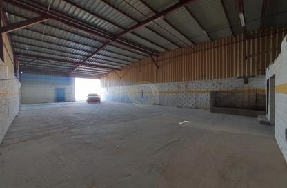 Warehouse - Studio - 2 for rent in Wadi AL AIN 1 - Al Noud - Al Ain