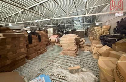 Warehouse - Studio - 1 Bathroom for rent in Al Khabisi - Deira - Dubai