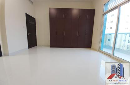 Apartment - 1 Bedroom - 2 Bathrooms for rent in Al Awadhi Building - Al Warqa'a 1 - Al Warqa'a - Dubai