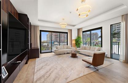 Apartment - 3 Bedrooms - 4 Bathrooms for rent in Central Park Building 1 - Central Park at City Walk - City Walk - Dubai