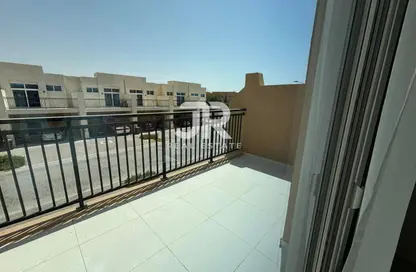 تاون هاوس - 3 غرف نوم - 2 حمامات للايجار في فيكتوريا - داماك هيلز 2 - دبي