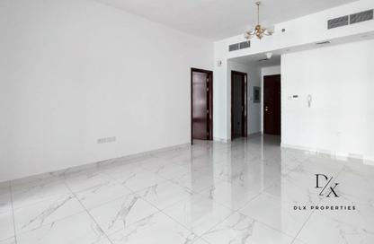 Apartment - 1 Bedroom - 2 Bathrooms for rent in Garden City 2 - Jumeirah Garden City - Al Satwa - Dubai