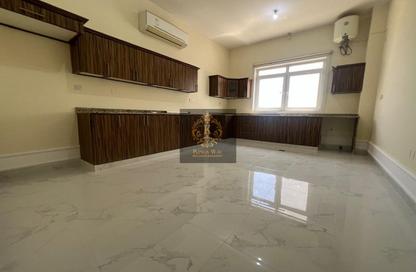 Villa - 4 - 4 for rent in Mohamed Bin Zayed City - Abu Dhabi