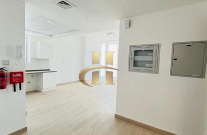 Apartment - 1 - 2 for sale in Bloom Towers B - Bloom Towers - District 10 - Jumeirah Village Circle - Dubai