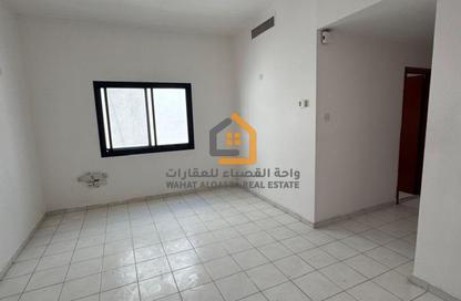 Apartment - 1 - 1 for rent in Al Majaz 1 - Al Majaz - Sharjah Apartment - 1 - 1 for rent in Al Majaz 1 - Al Majaz - Sharjah