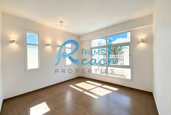 146451106 - Property Image 3