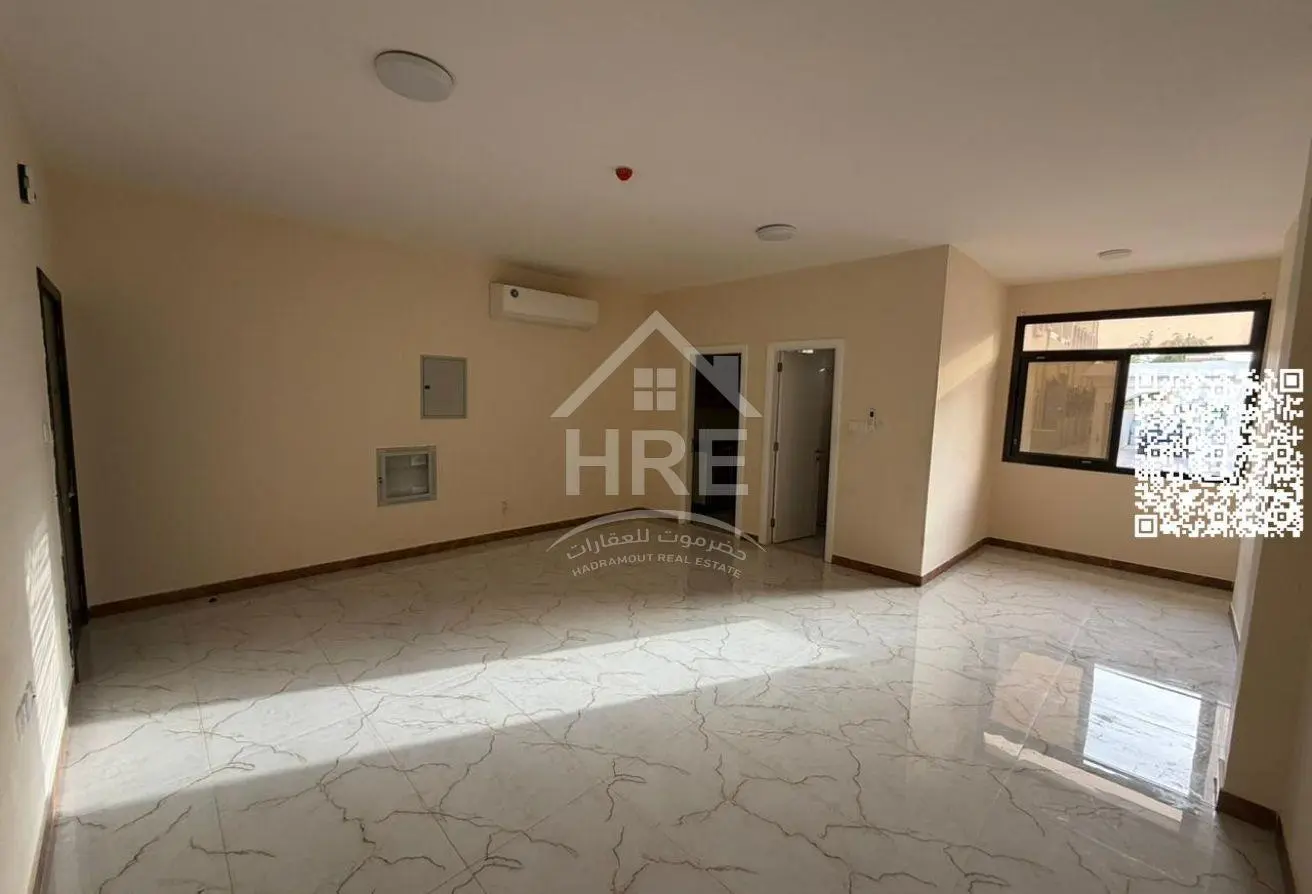 100862983 - Property Main Image