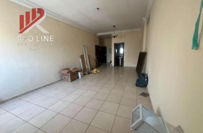 Apartment - 2 Bedrooms - 1 Bathroom for rent in Al Mareija - Al Gharb - Sharjah