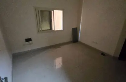 شقة - غرفة نوم - 1 حمام للايجار في النباعة - الشارقة