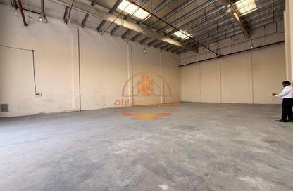 Warehouse - Studio - 1 Bathroom for rent in Ali Mousa Building - Al Sajaa Industrial - Al Sajaa - Sharjah