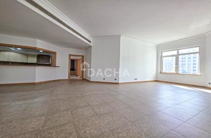 Apartment - 3 - 3 for rent in Al Sultana - Shoreline Apartments - Palm Jumeirah - Dubai