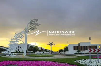 Villa - 5 Bedrooms - 6 Bathrooms for sale in West Yas - Yas Island - Abu Dhabi