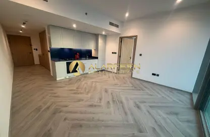 شقة - غرفة نوم - 1 حمام للايجار في بنينسولا ثري - بنينسولا - الخليج التجاري - دبي