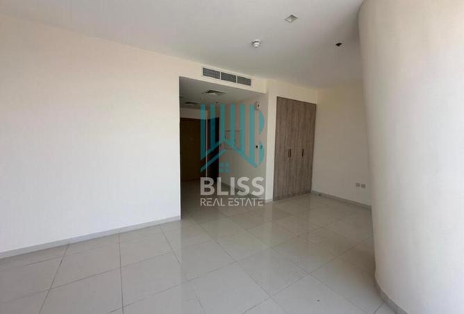 76571142 - Property Image 3