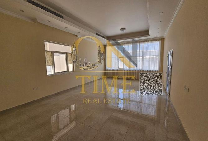 124730037 - Property Image 3
