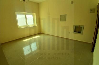 Apartment - 1 - 1 for rent in Fire Station Road - Muwaileh - Sharjah Apartment - 1 - 1 for rent in Fire Station Road - Muwaileh - Sharjah