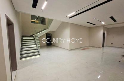 Villa - 5 Bedrooms - 6 Bathrooms for rent in Al Aweer 1 - Al Aweer - Dubai