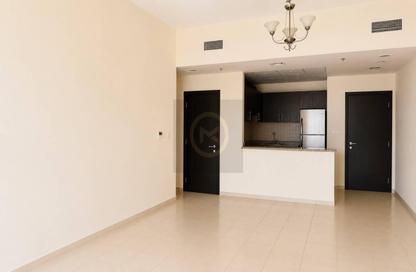 Apartment - 1 - 2 for rent in Farah Tower 1 - Queue Point - Liwan - Dubai