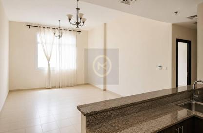 Apartment - 1 - 2 for rent in Farah Tower 1 - Queue Point - Liwan - Dubai