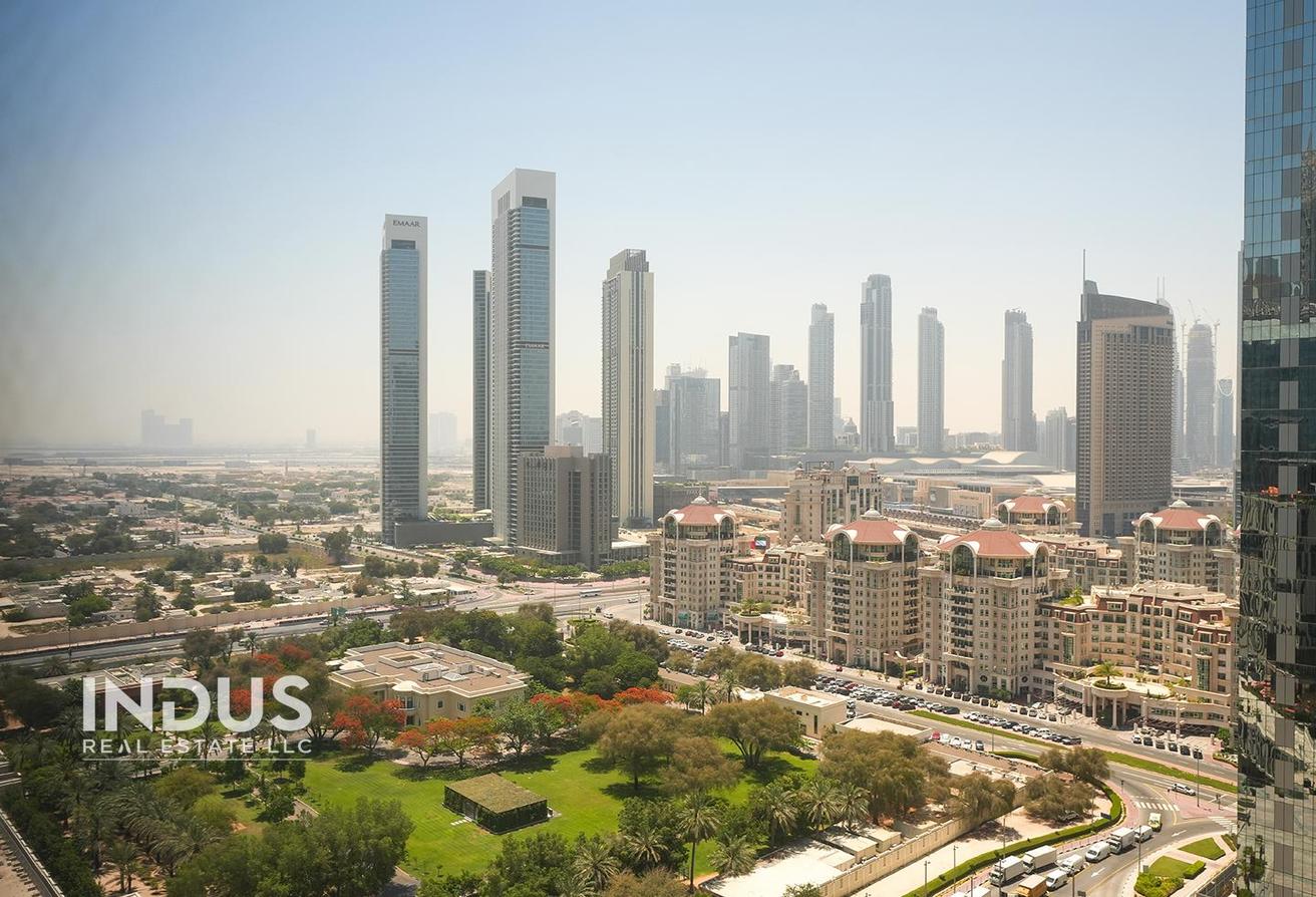 Prime Location | Near Metro | Iconic Views photo 23