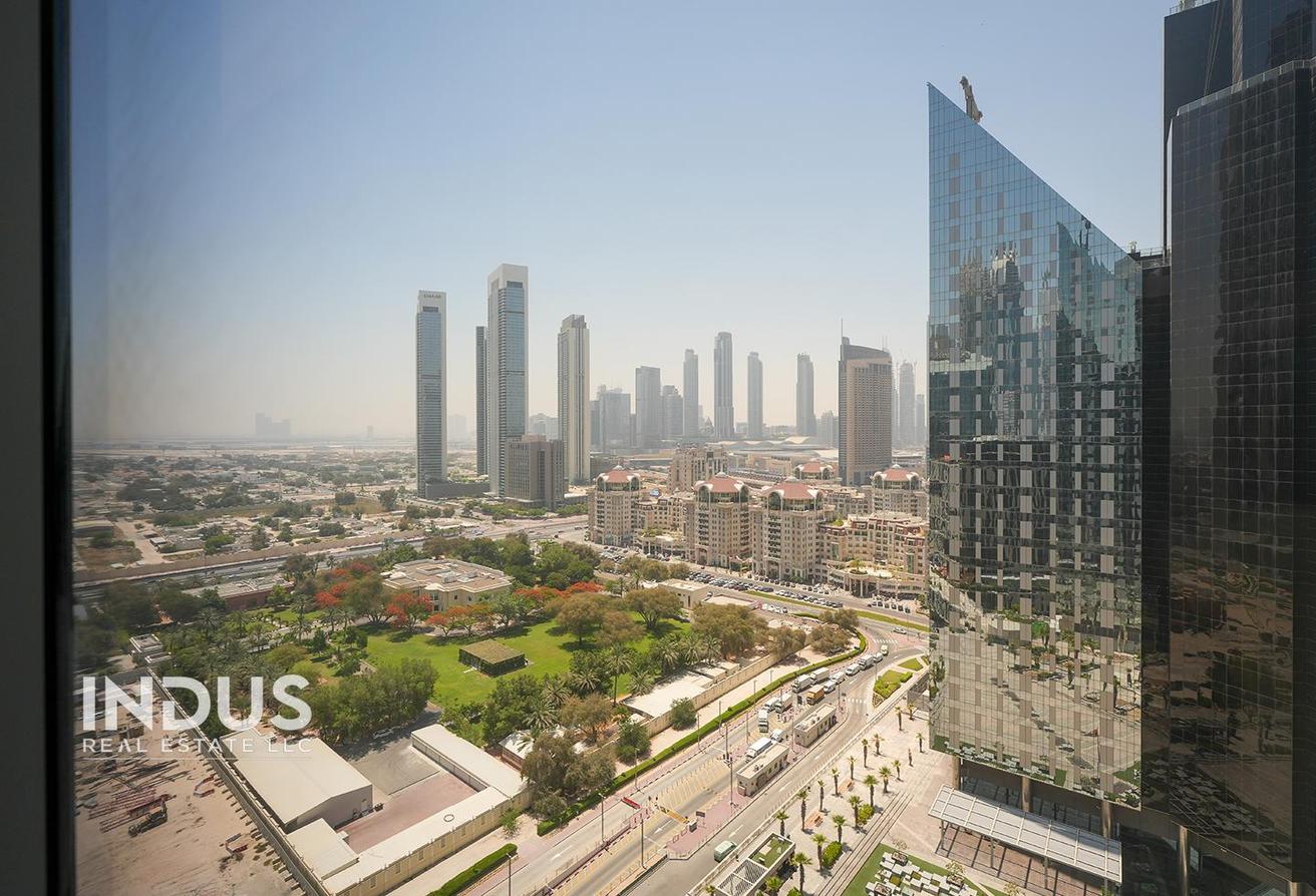 Prime Location | Near Metro | Iconic Views photo 22