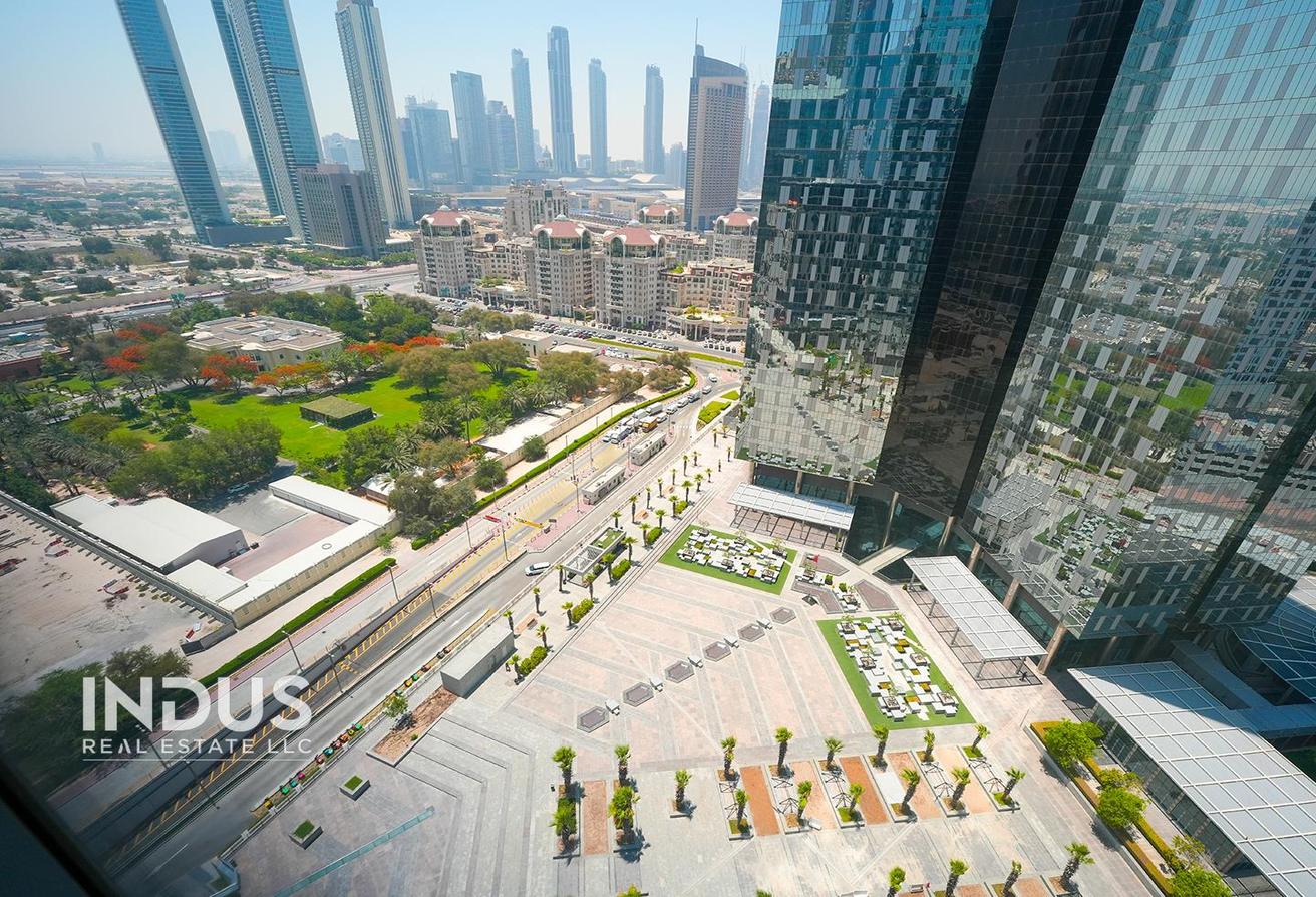 Prime Location | Near Metro | Iconic Views photo 18