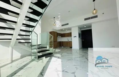 Apartment - 2 Bedrooms - 3 Bathrooms for rent in Oasis 2 - Oasis Residences - Masdar City - Abu Dhabi
