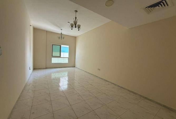 Luxury 3BRH – Balcony – Central AC & Gas