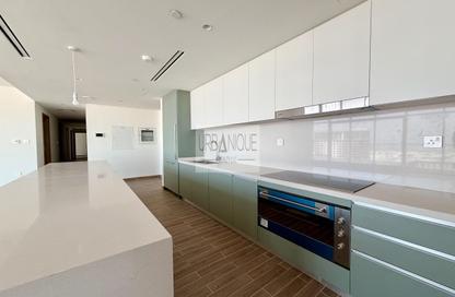 Apartment - 4 - 5 for sale in Castleton - Central Park at City Walk - City Walk - Dubai Apartment - 4 - 5 for sale in Castleton - Central Park at City Walk - City Walk - Dubai