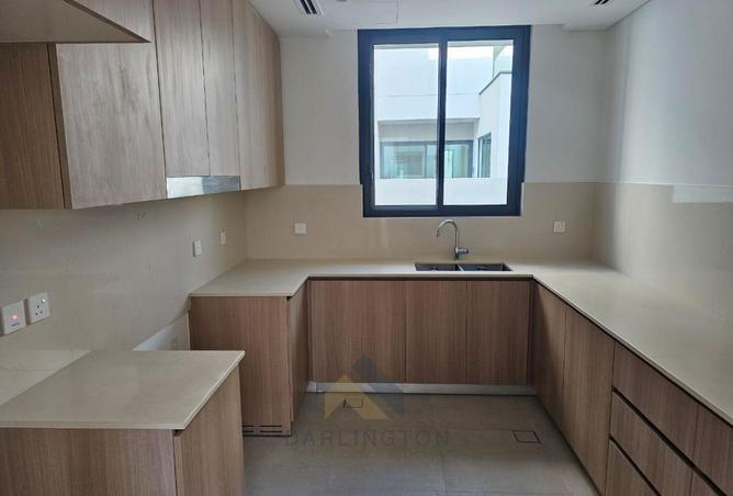 67440605 - Property Image 3