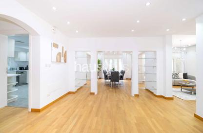 Villa - 5 - 4 for rent in Meadows 4 - Meadows - Dubai