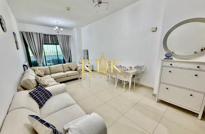 Apartment - Studio - 1 Bathroom for rent in Bermuda Views - Dubai Sports City - Dubai