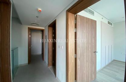 Villa - 4 Bedrooms - 5 Bathrooms for rent in Jumeirah 1 Villas - Jumeirah 1 - Jumeirah - Dubai