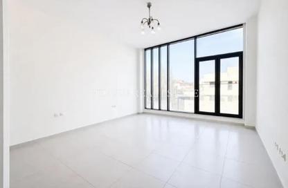 Villa - 4 Bedrooms - 5 Bathrooms for rent in Jumeirah 1 Villas - Jumeirah 1 - Jumeirah - Dubai Villa - 4 Bedrooms - 5 Bathrooms for rent in Jumeirah 1 Villas - Jumeirah 1 - Jumeirah - Dubai
