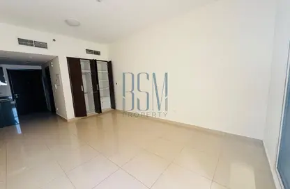 Apartment - Studio - 1 Bathroom for rent in Royal JVC Building - District 10 - Jumeirah Village Circle - Dubai
