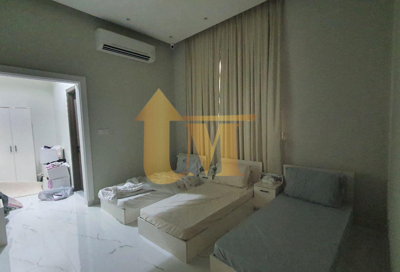 Luxury |Independent 4BR+Maid Villa |private garden photo 14