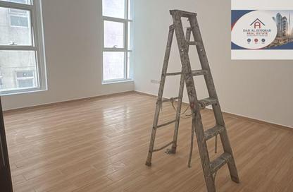 Apartment - 3 Bedrooms - 2 Bathrooms for rent in Thuraya Al Majaz Building - Al Majaz 3 - Al Majaz - Sharjah Apartment - 3 Bedrooms - 2 Bathrooms for rent in Thuraya Al Majaz Building - Al Majaz 3 - Al Majaz - Sharjah