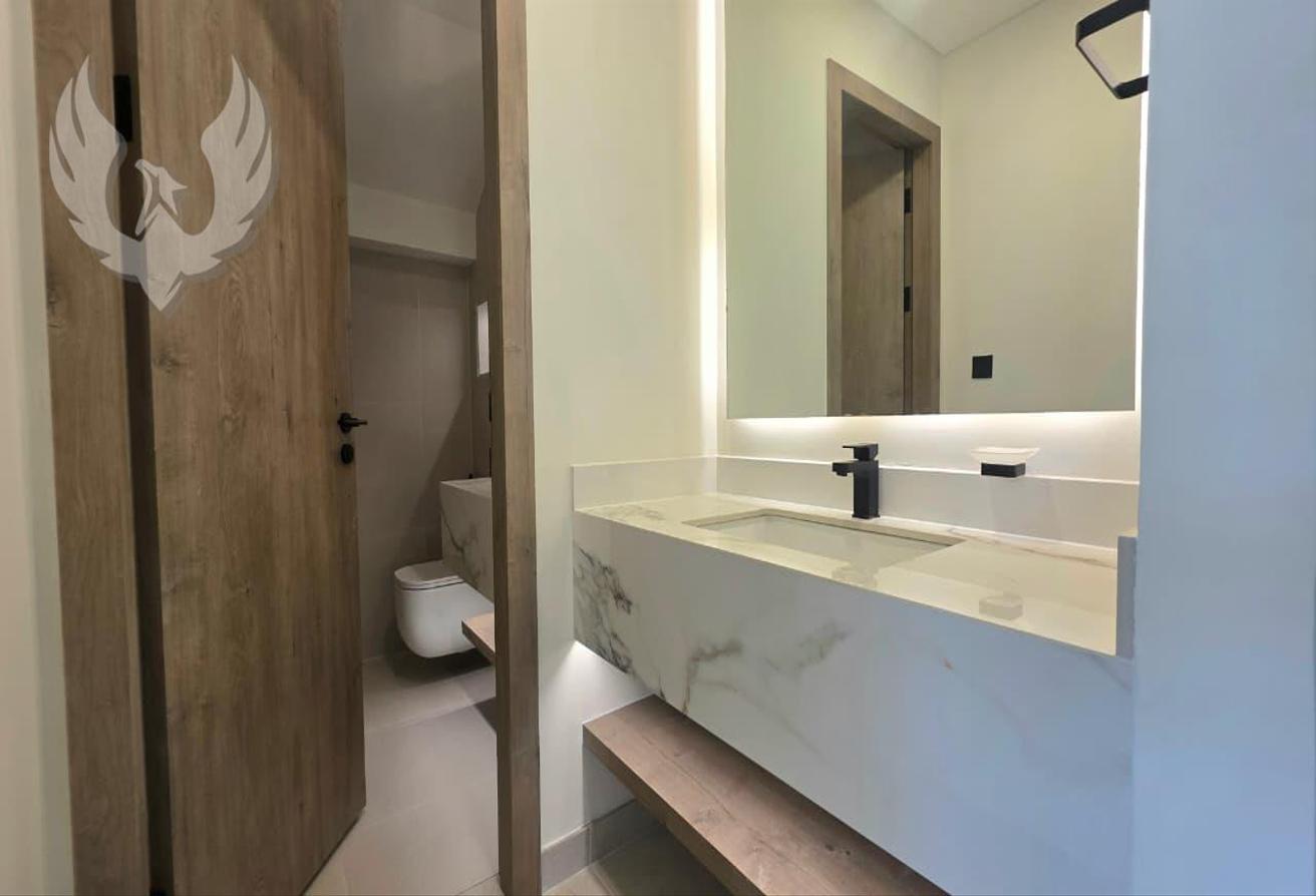 Spacious unit | Landscaped | With Appliances photo 9