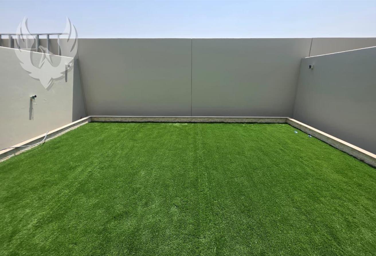 Spacious unit | Landscaped | With Appliances photo 30