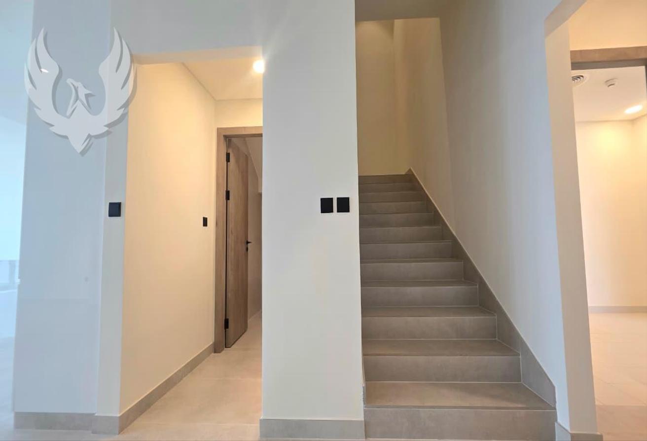 Spacious unit | Landscaped | With Appliances photo 13