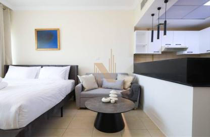 Apartment - Studio - 1 Bathroom for rent in Burj Al Nujoom - Downtown Dubai - Dubai