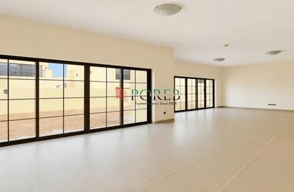 Villa - 4 - 5 for rent in Nad Al Sheba Villas - Nad Al Sheba 3 - Nad Al Sheba - Dubai