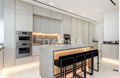 Villa - 4 Bedrooms - 5 Bathrooms for sale in Palma Residences - Palm Jumeirah - Dubai