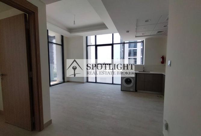 Corner 1BR Apartment | Balcony | Prime Location photo 3