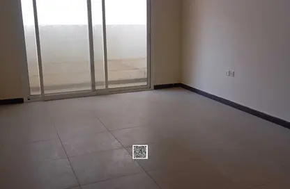 شقة - 2 غرف نوم - 2 حمامات للايجار في الجرف الصناعية 3 - الجرف الصناعية - عجمان