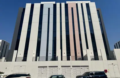 شقة - غرفة نوم - 2 حمامات للبيع في ذا لينك - إيست فييليدج - الجادة - الشارقة