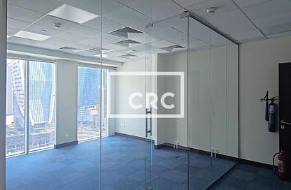 Office Space - Studio for rent in Single Business Tower - Business Bay - Dubai