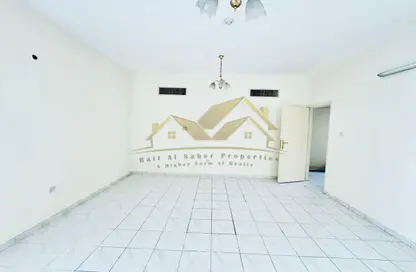 Apartment - 2 Bedrooms - 2 Bathrooms for rent in Al Hamriya - Bur Dubai - Dubai