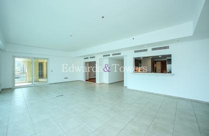 Apartment - 3 - 4 for rent in Marina Residences 2 - Marina Residences - Palm Jumeirah - Dubai